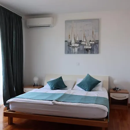 Bed and Breakfast Ljubica 4*